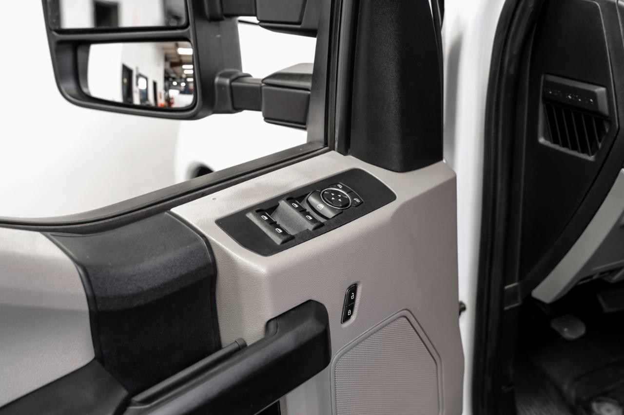 Ford Super Duty F-350 DRW XL 4WD Crew Cab 179" WB 60" CA 2021