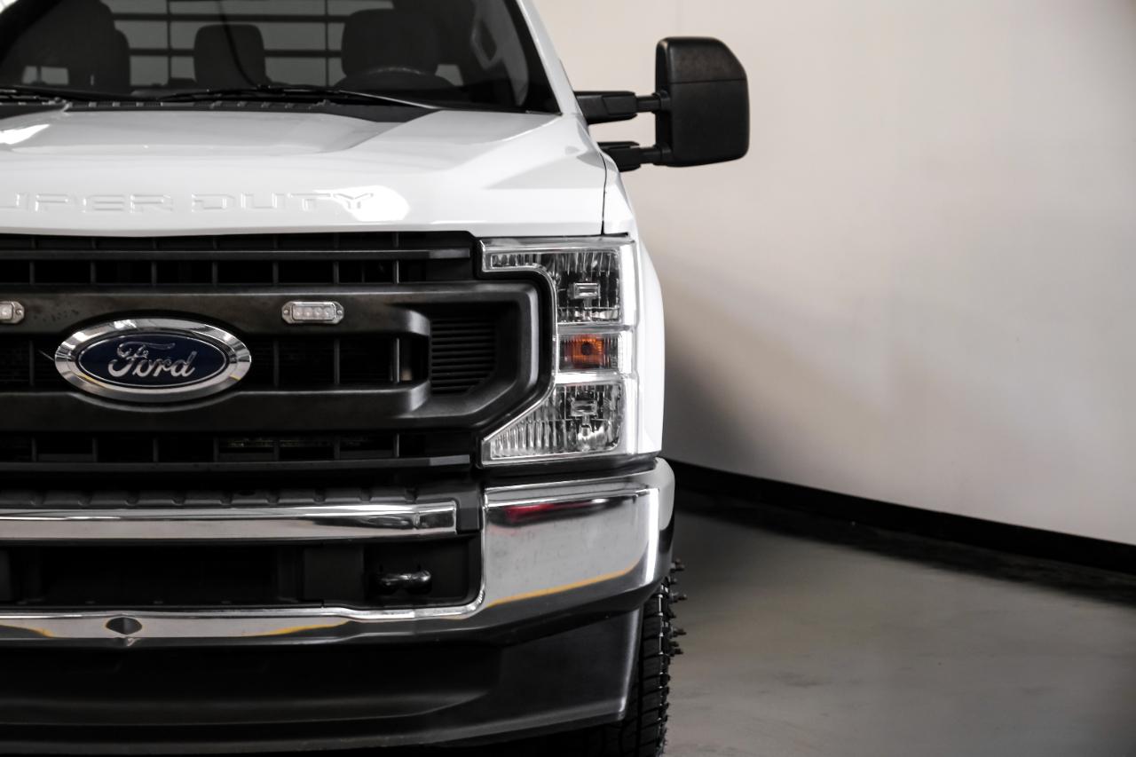Ford Super Duty F-350 DRW XL 4WD Crew Cab 179" WB 60" CA 2021