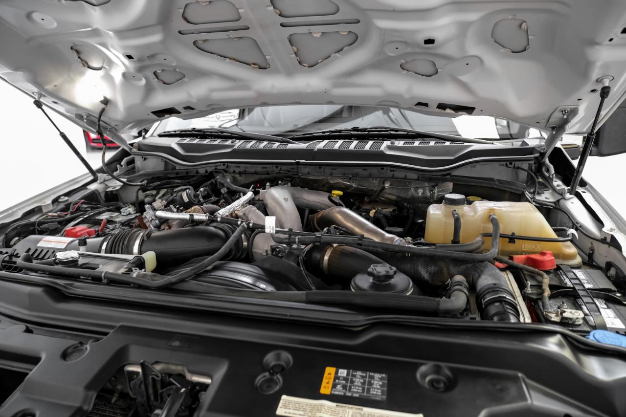 Ford Super Duty F-350 DRW XL 4WD Crew Cab 179" WB 60" CA 2021