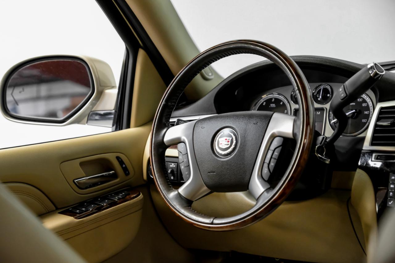 Cadillac Escalade 2WD 4dr Premium 2014