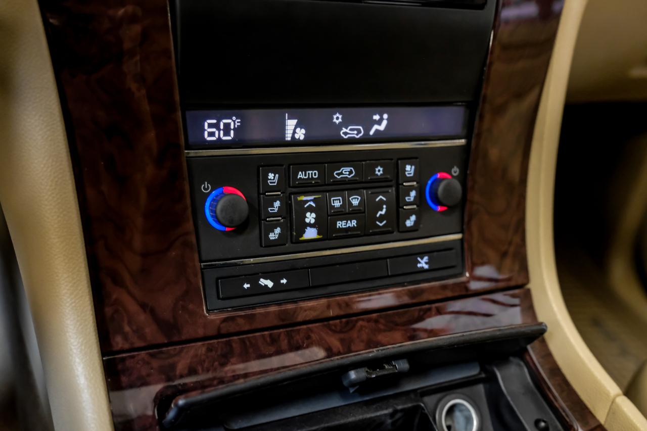 Cadillac Escalade 2WD 4dr Premium 2014