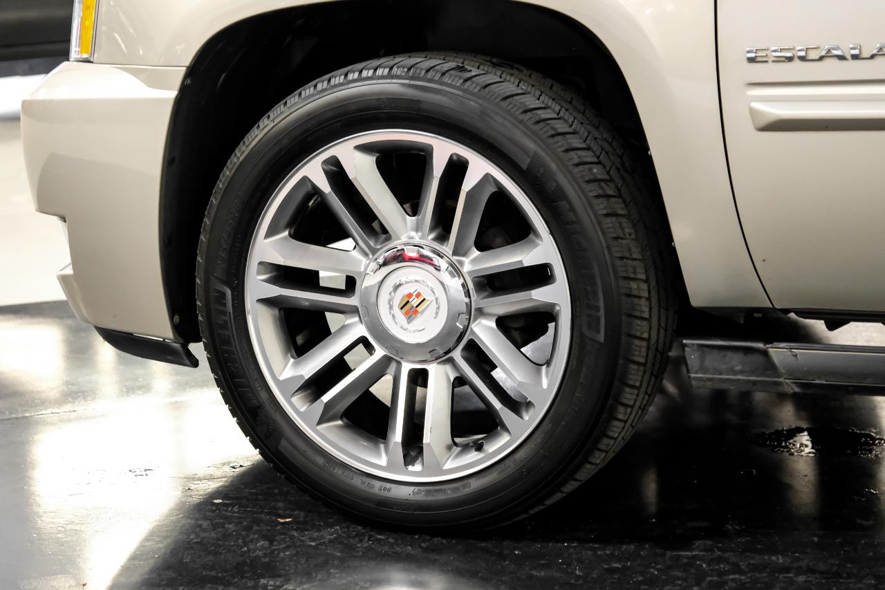 Cadillac Escalade 2WD 4dr Premium 2014