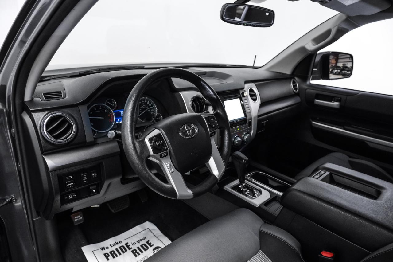 Toyota Tundra 4WD SR5 CrewMax 5.5' Bed 5.7L (Natl) 2017