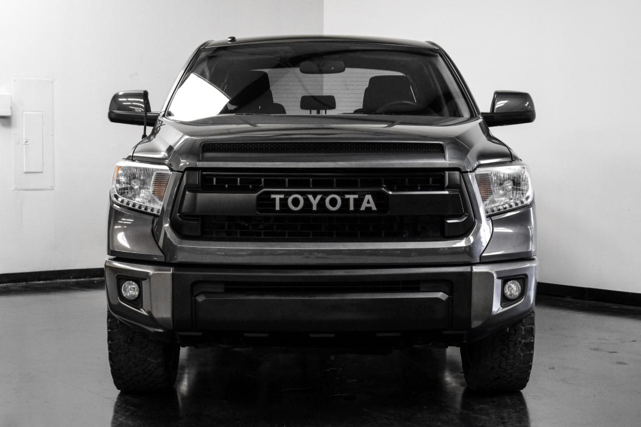 Toyota Tundra 4WD SR5 CrewMax 5.5' Bed 5.7L (Natl) 2017