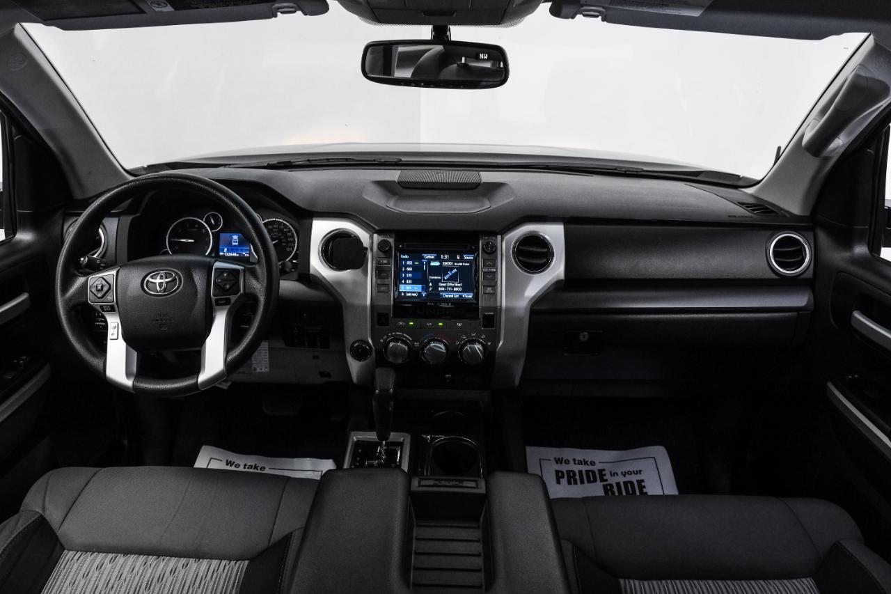 Toyota Tundra 4WD SR5 CrewMax 5.5' Bed 5.7L (Natl) 2017