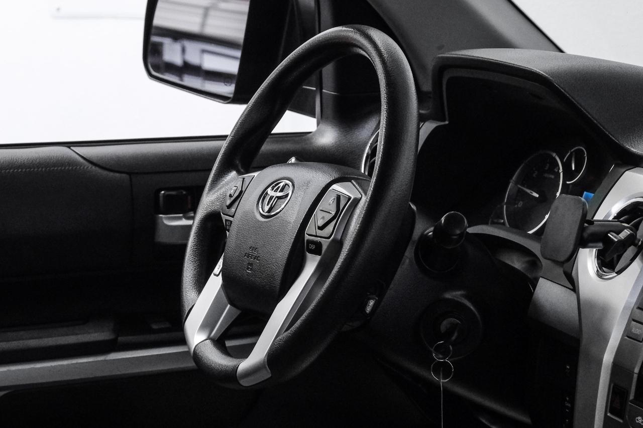 Toyota Tundra 4WD SR5 CrewMax 5.5' Bed 5.7L (Natl) 2017