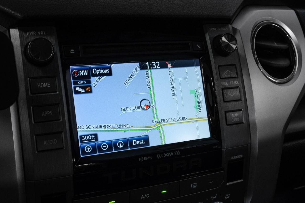 Toyota Tundra 4WD SR5 CrewMax 5.5' Bed 5.7L (Natl) 2017