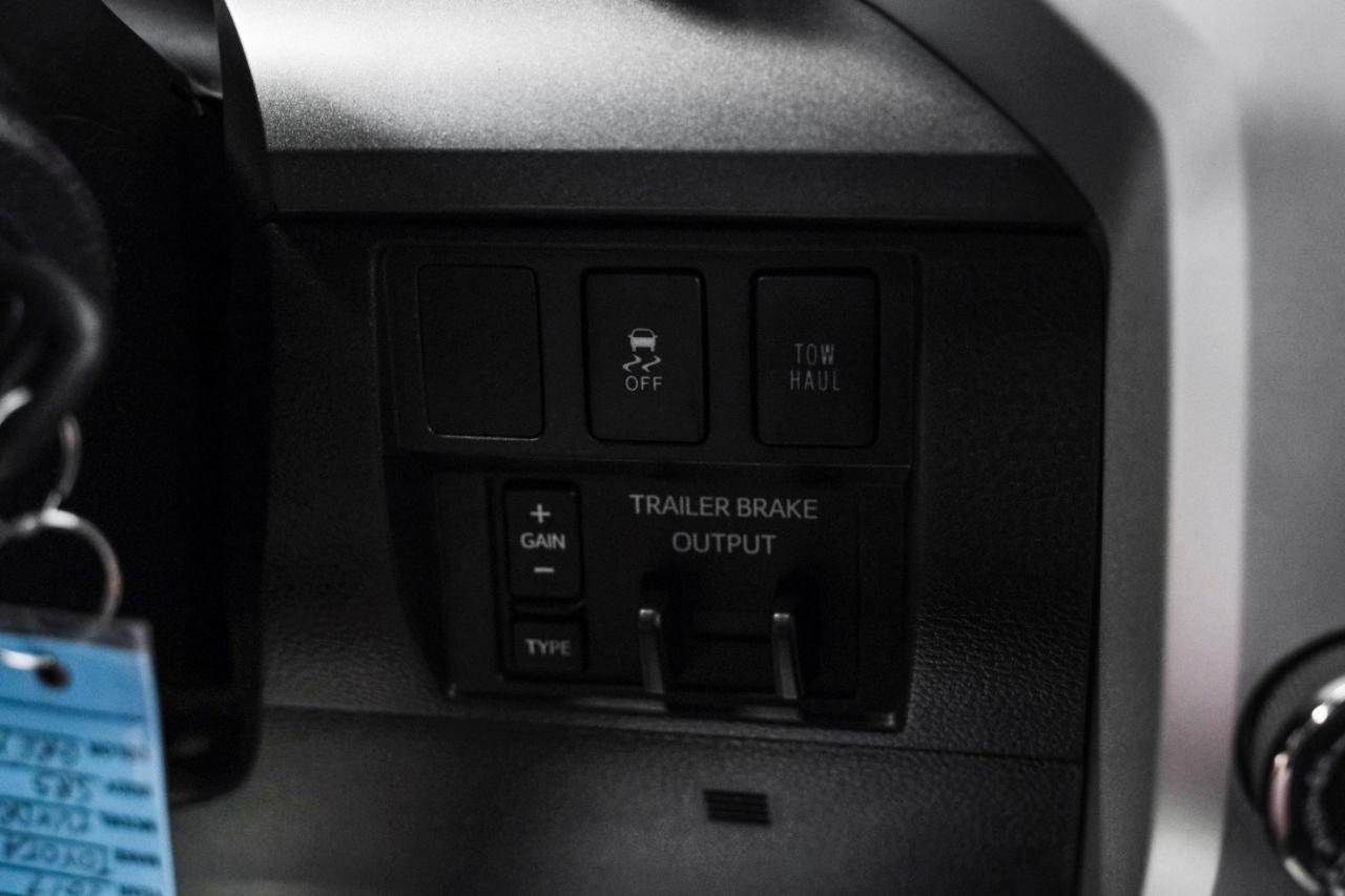 Toyota Tundra 4WD SR5 CrewMax 5.5' Bed 5.7L (Natl) 2017