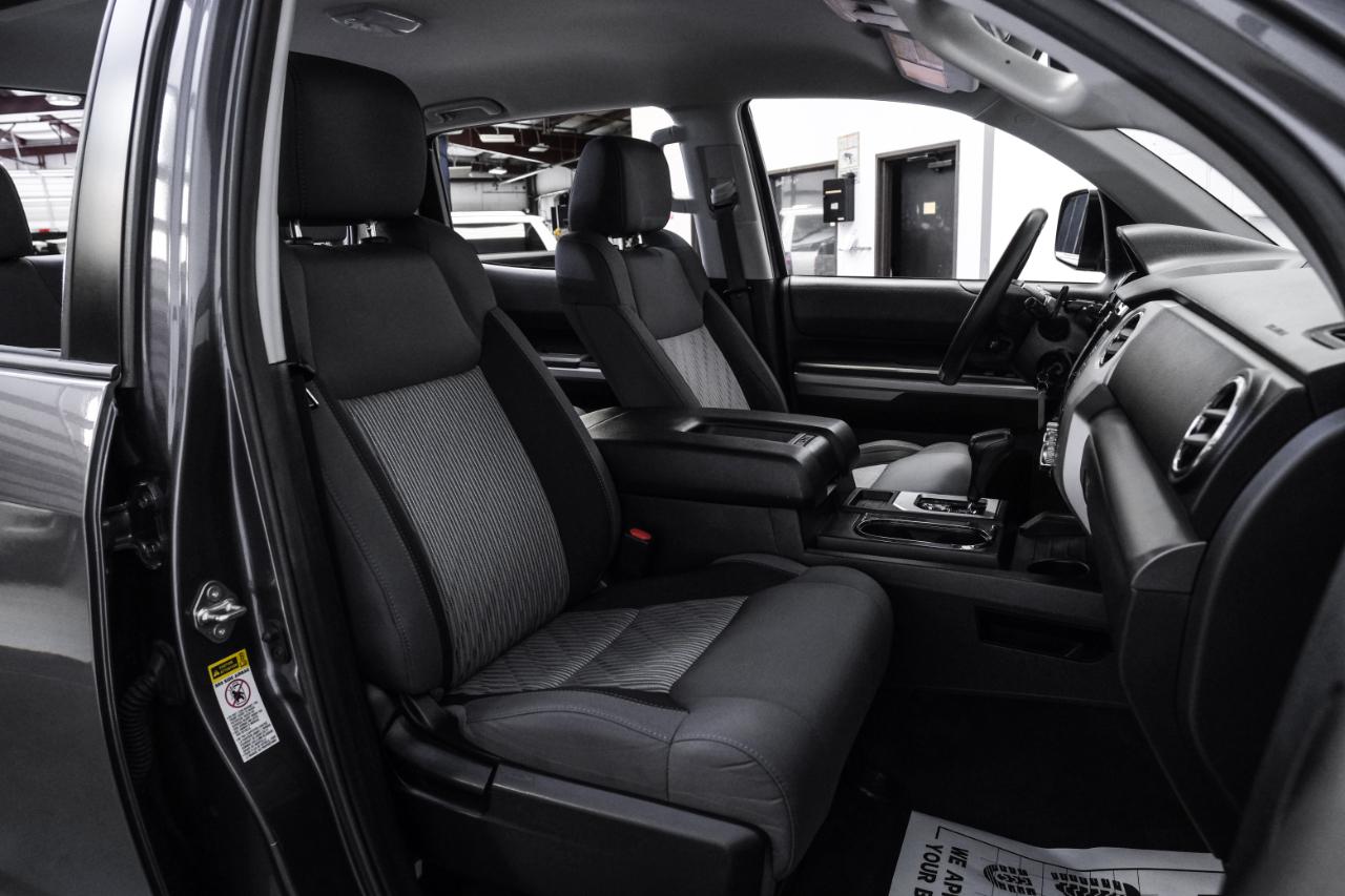 Toyota Tundra 4WD SR5 CrewMax 5.5' Bed 5.7L (Natl) 2017