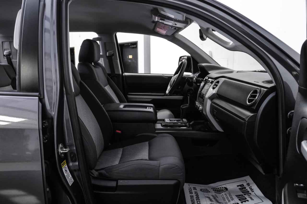 Toyota Tundra 4WD SR5 CrewMax 5.5' Bed 5.7L (Natl) 2017