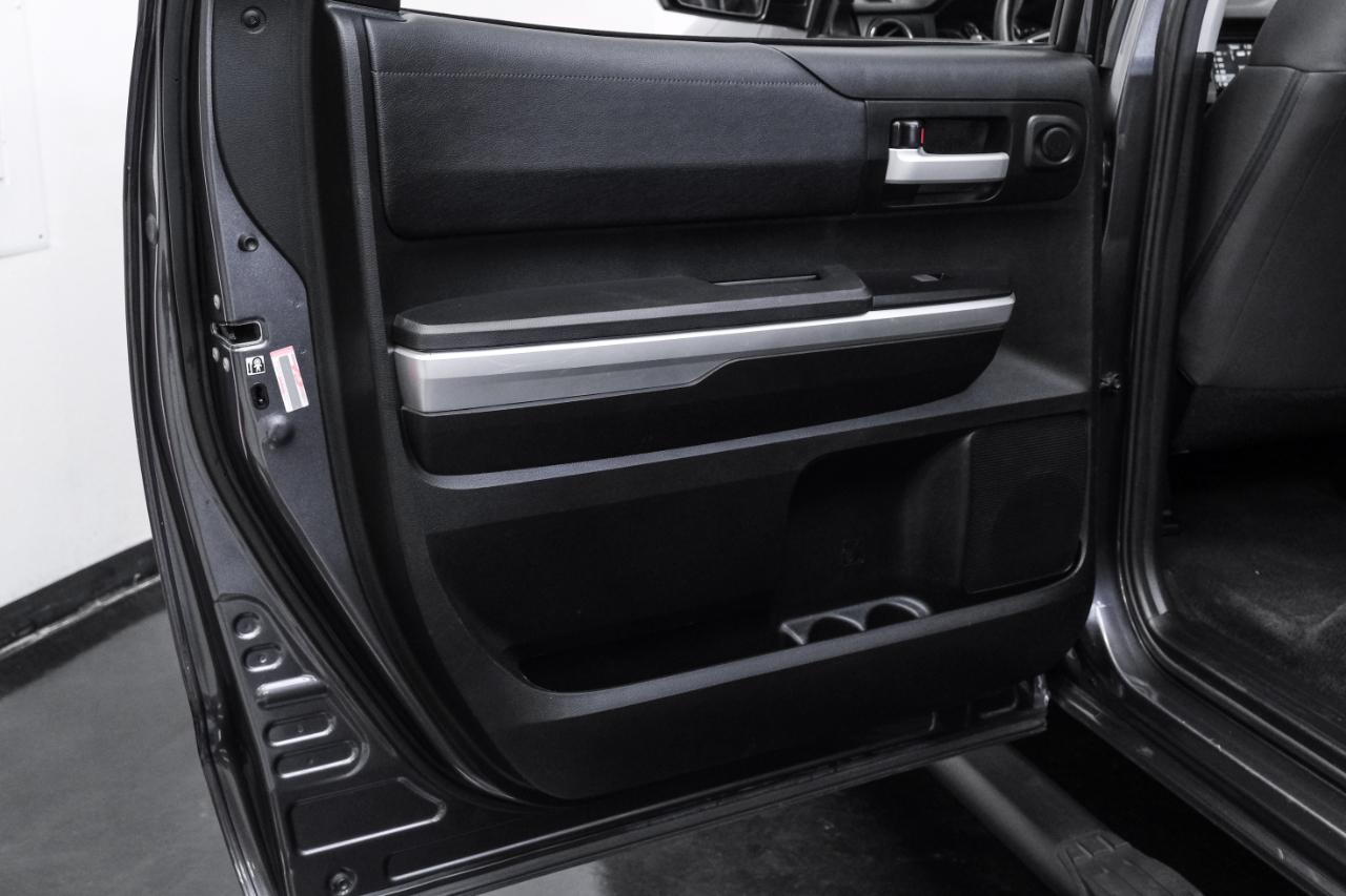 Toyota Tundra 4WD SR5 CrewMax 5.5' Bed 5.7L (Natl) 2017