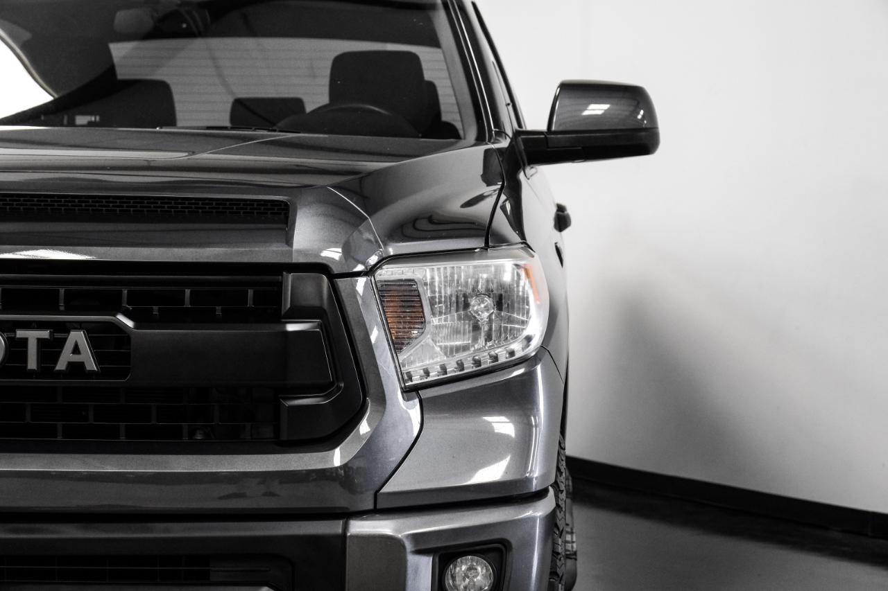 Toyota Tundra 4WD SR5 CrewMax 5.5' Bed 5.7L (Natl) 2017