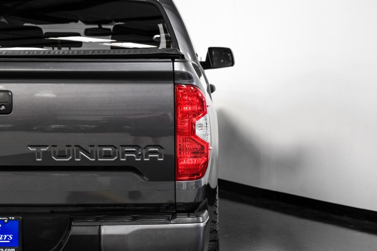 Toyota Tundra 4WD SR5 CrewMax 5.5' Bed 5.7L (Natl) 2017