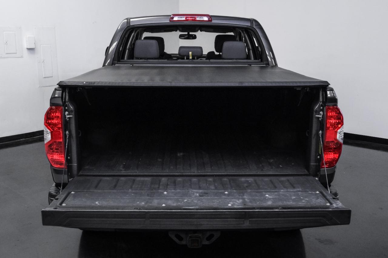 Toyota Tundra 4WD SR5 CrewMax 5.5' Bed 5.7L (Natl) 2017