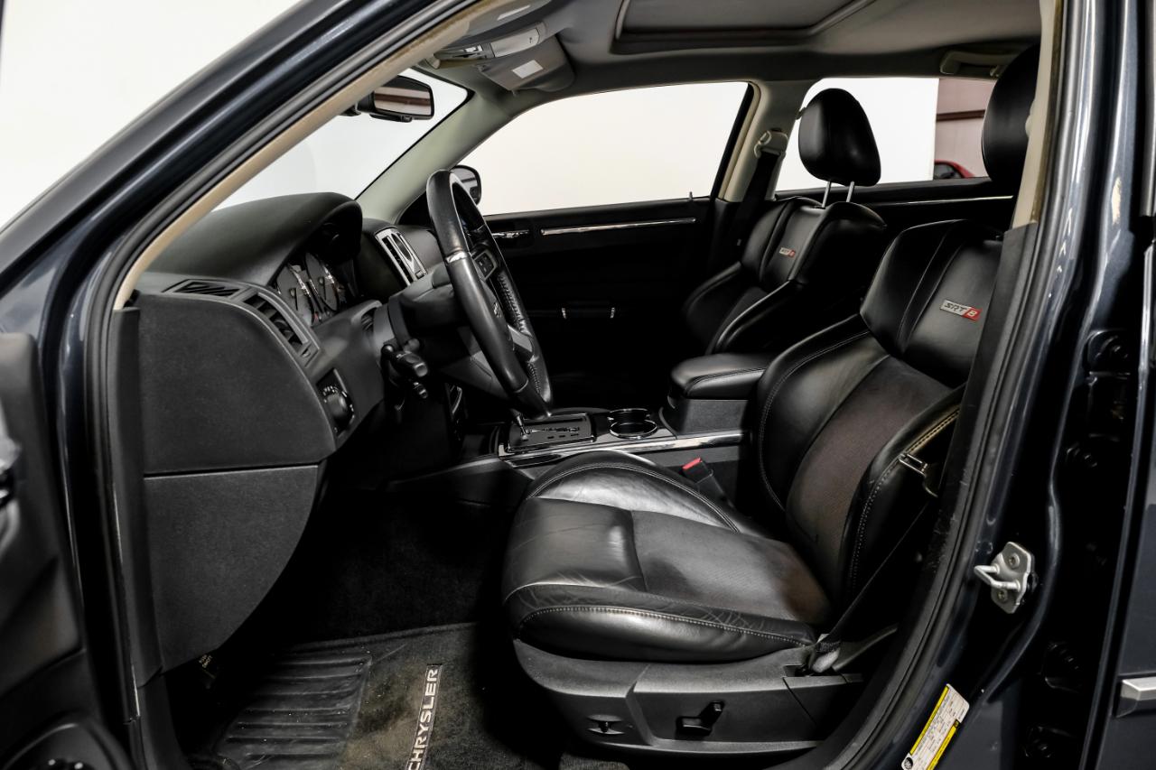 Chrysler 300 4dr Sdn 300C SRT8 RWD 2008