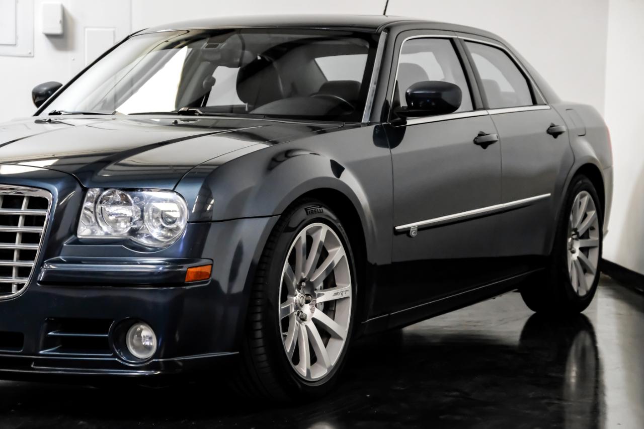 Chrysler 300 4dr Sdn 300C SRT8 RWD 2008