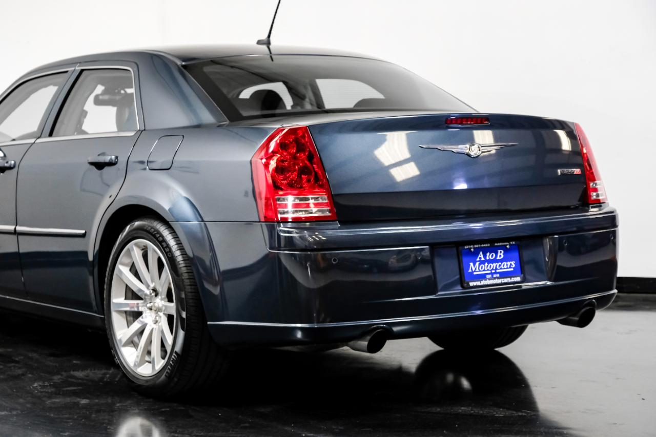 Chrysler 300 4dr Sdn 300C SRT8 RWD 2008