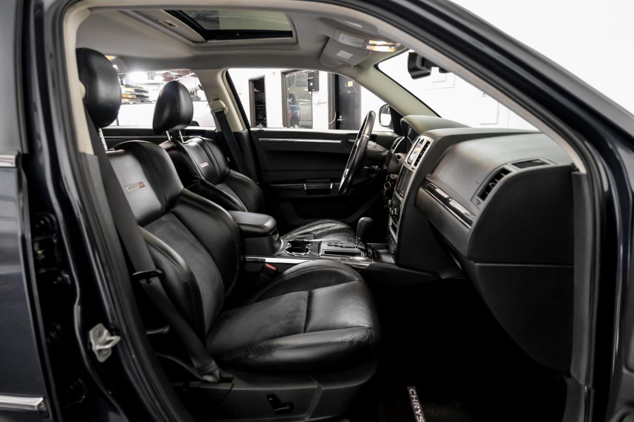 Chrysler 300 4dr Sdn 300C SRT8 RWD 2008