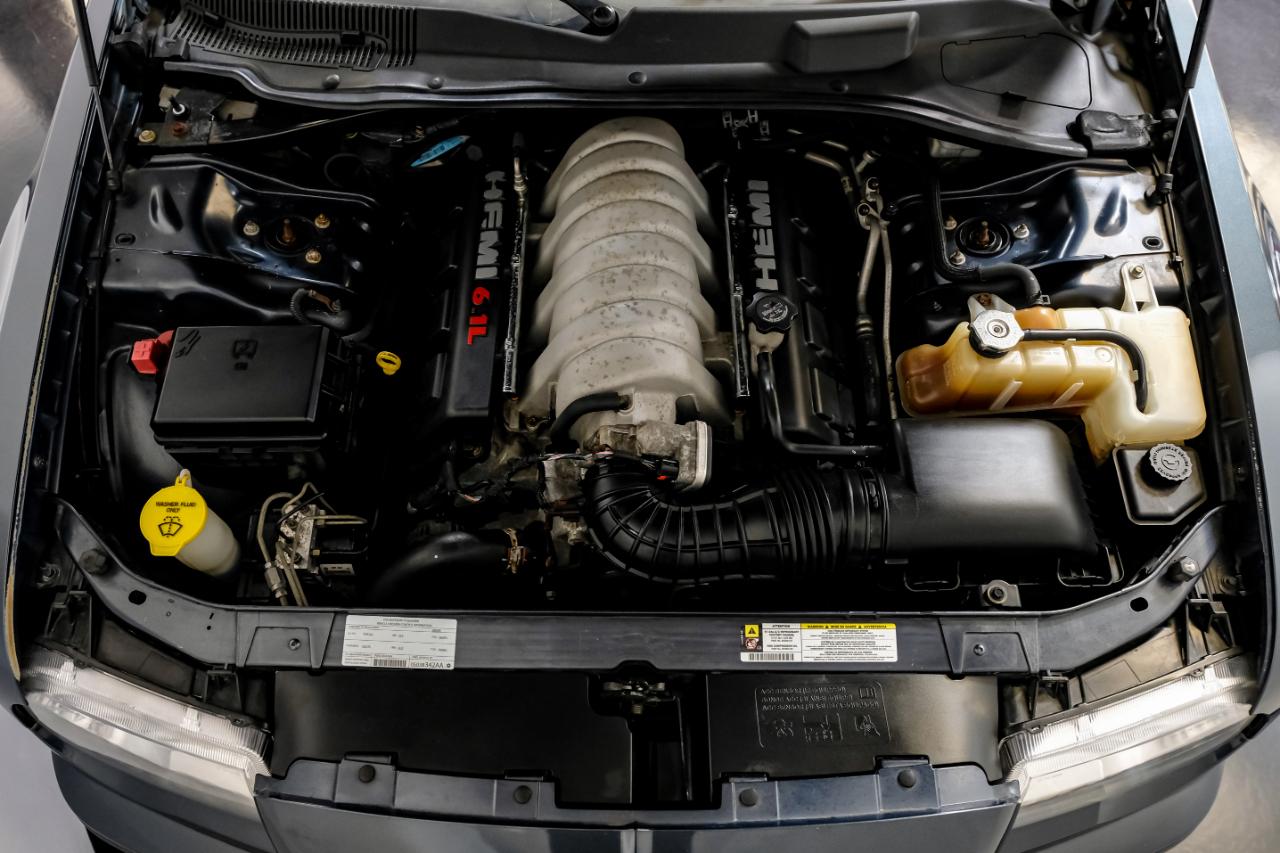 Chrysler 300 4dr Sdn 300C SRT8 RWD 2008