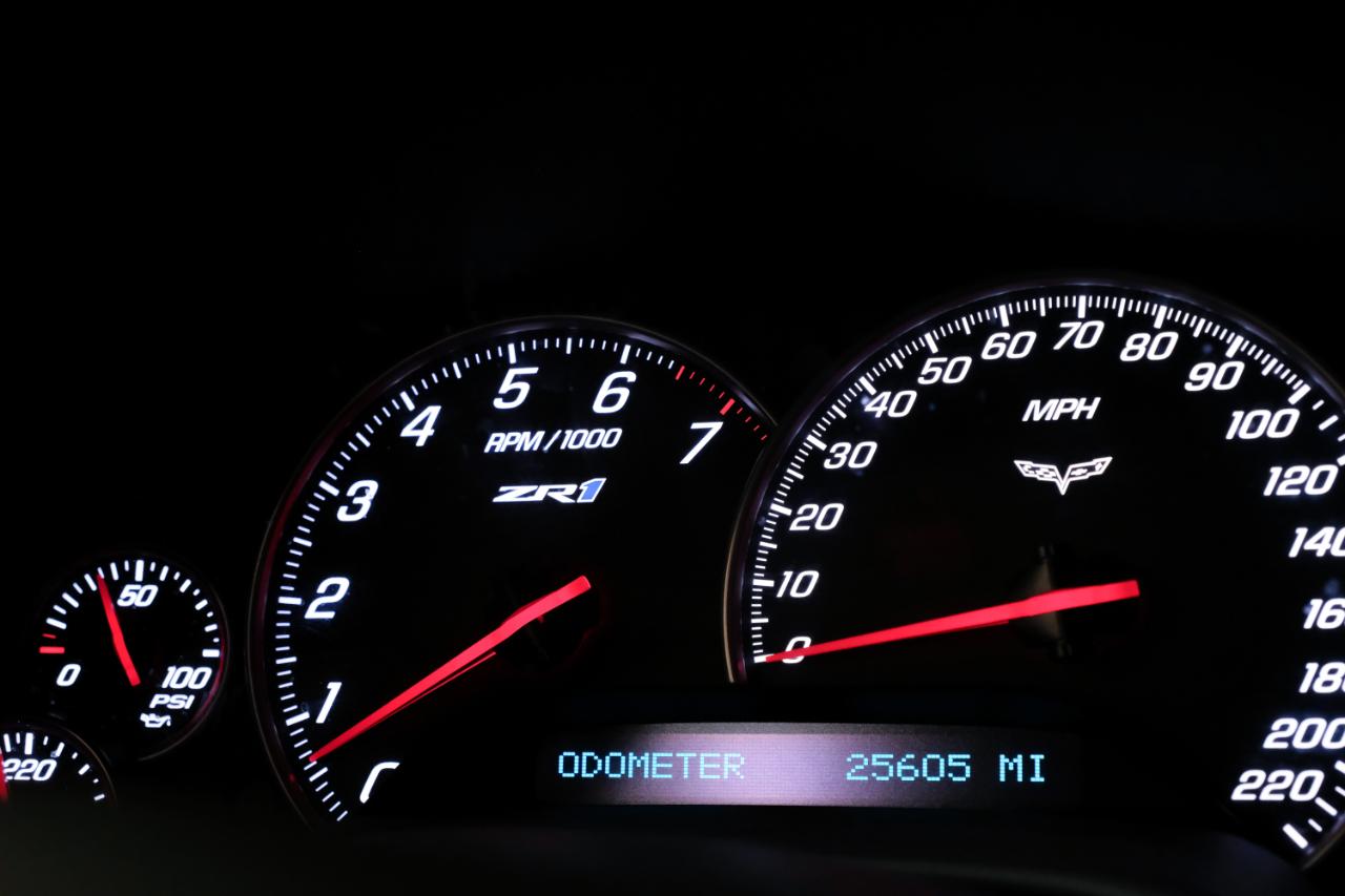 Chevrolet Corvette 2dr Cpe ZR1 w/3ZR 2012