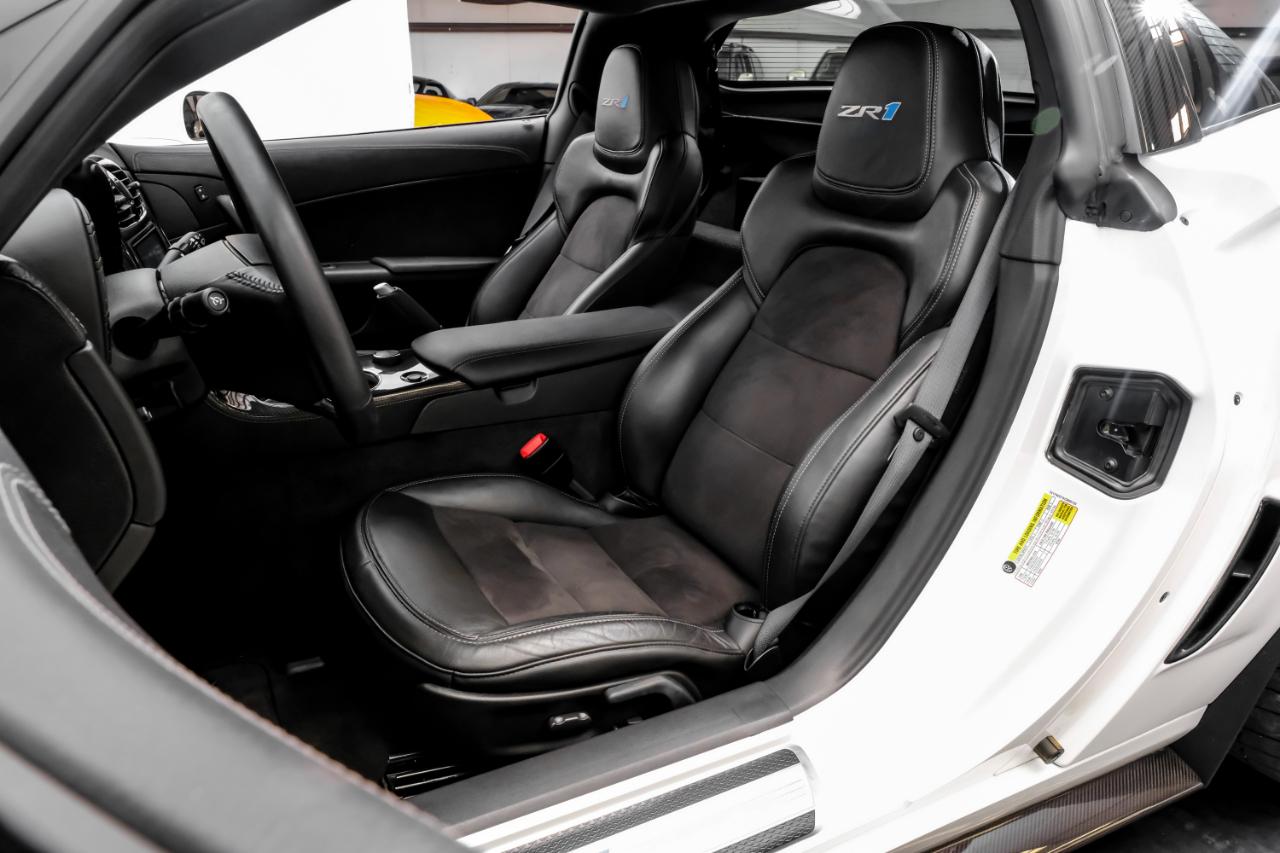 Chevrolet Corvette 2dr Cpe ZR1 w/3ZR 2012