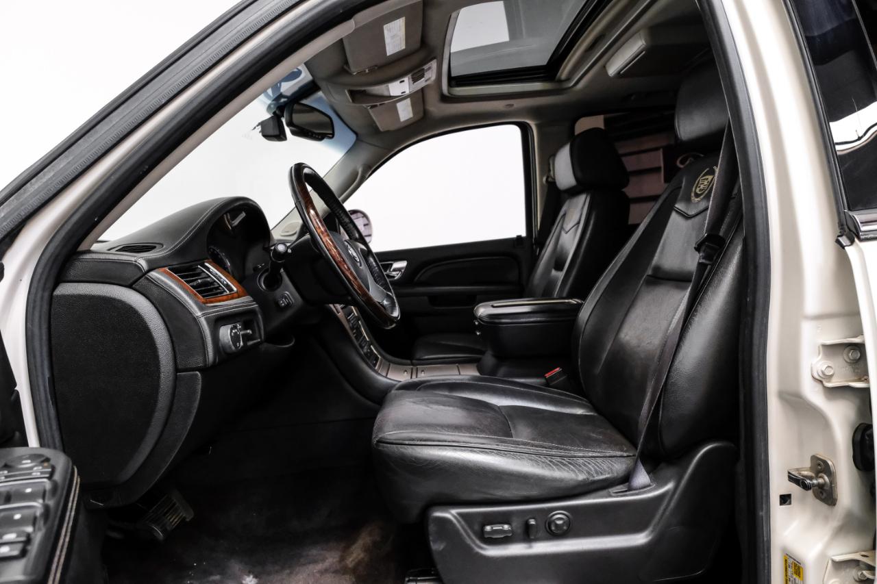 Cadillac Escalade 2WD 4dr Platinum Edition 2013