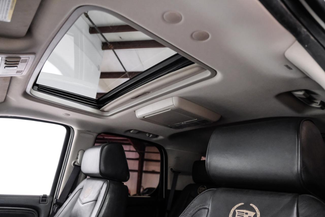 Cadillac Escalade 2WD 4dr Platinum Edition 2013