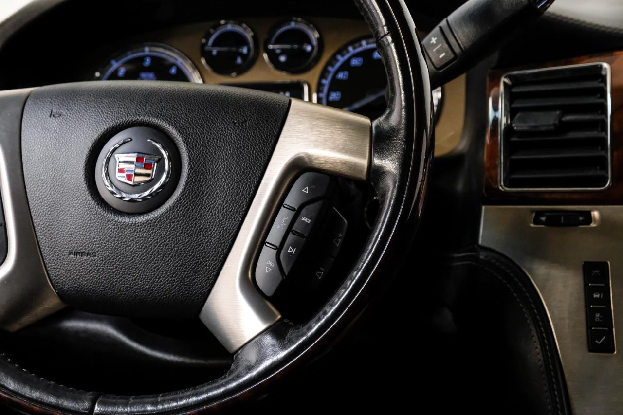 Cadillac Escalade 2WD 4dr Platinum Edition 2013