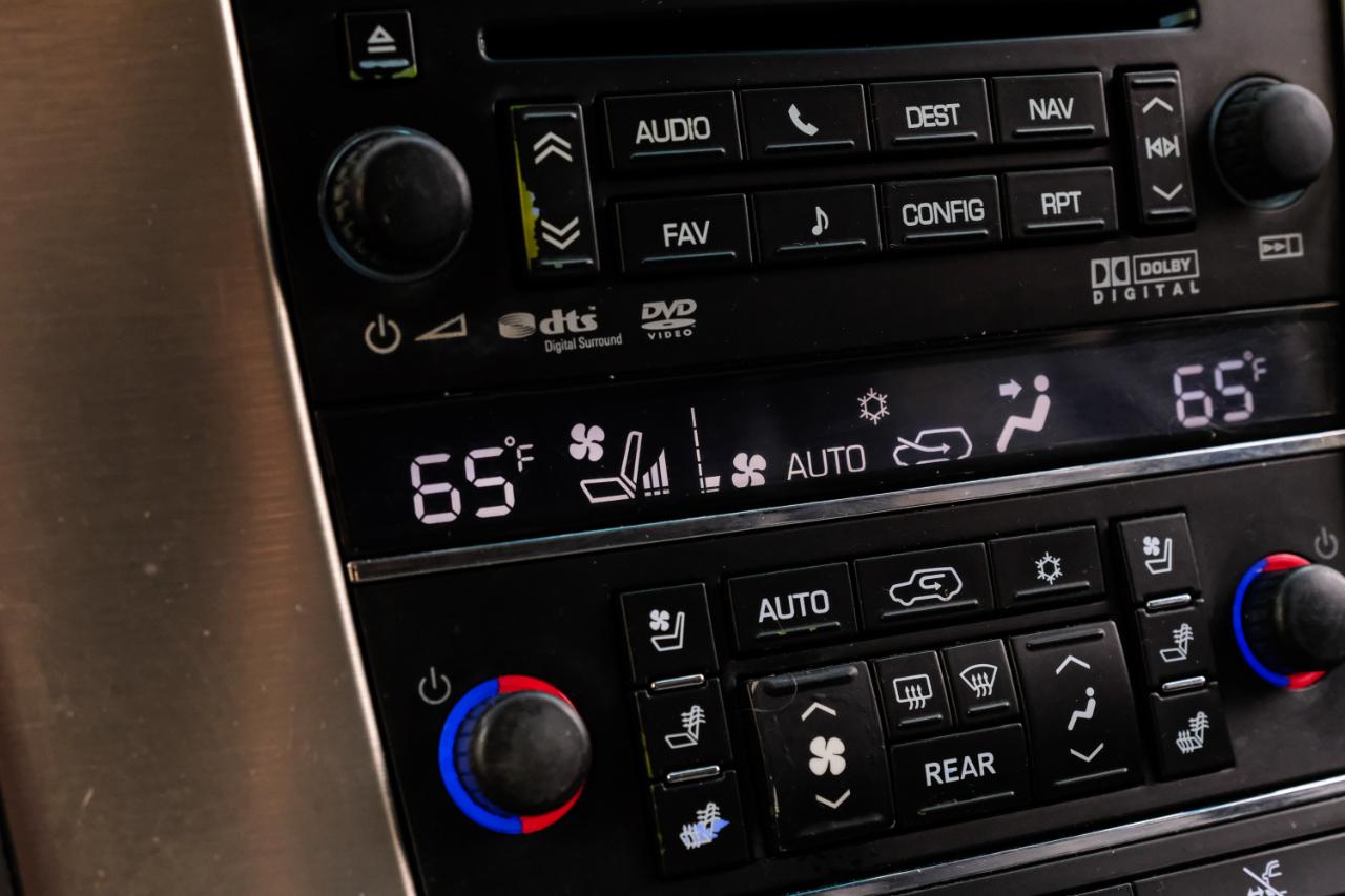 Cadillac Escalade 2WD 4dr Platinum Edition 2013