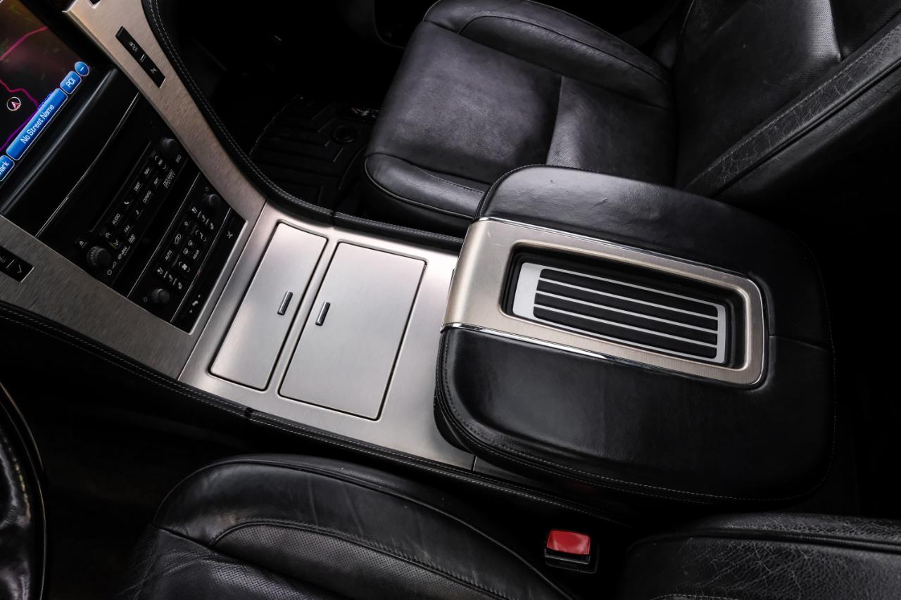 Cadillac Escalade 2WD 4dr Platinum Edition 2013