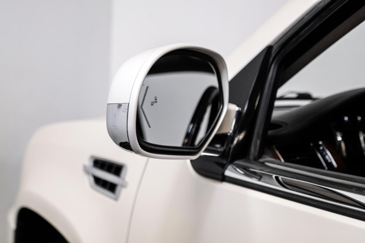 Cadillac Escalade 2WD 4dr Platinum Edition 2013