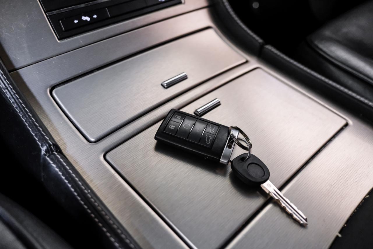 Cadillac Escalade 2WD 4dr Platinum Edition 2013
