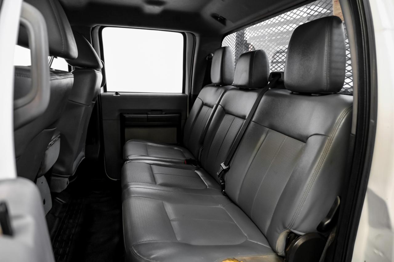 Ford Super Duty F-550 DRW 4WD Crew Cab 176" WB 60" CA Lariat 2016