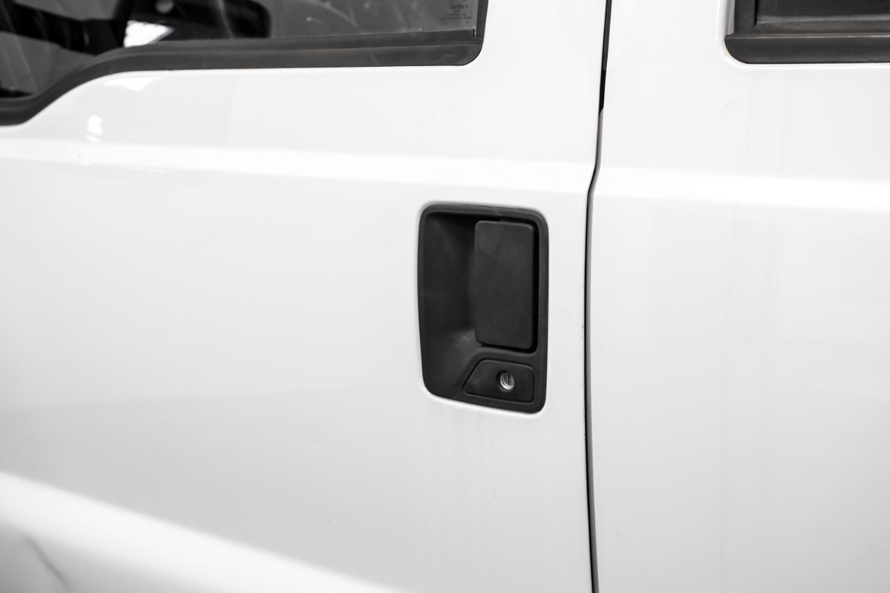 Ford Super Duty F-550 DRW 4WD Crew Cab 176" WB 60" CA Lariat 2016