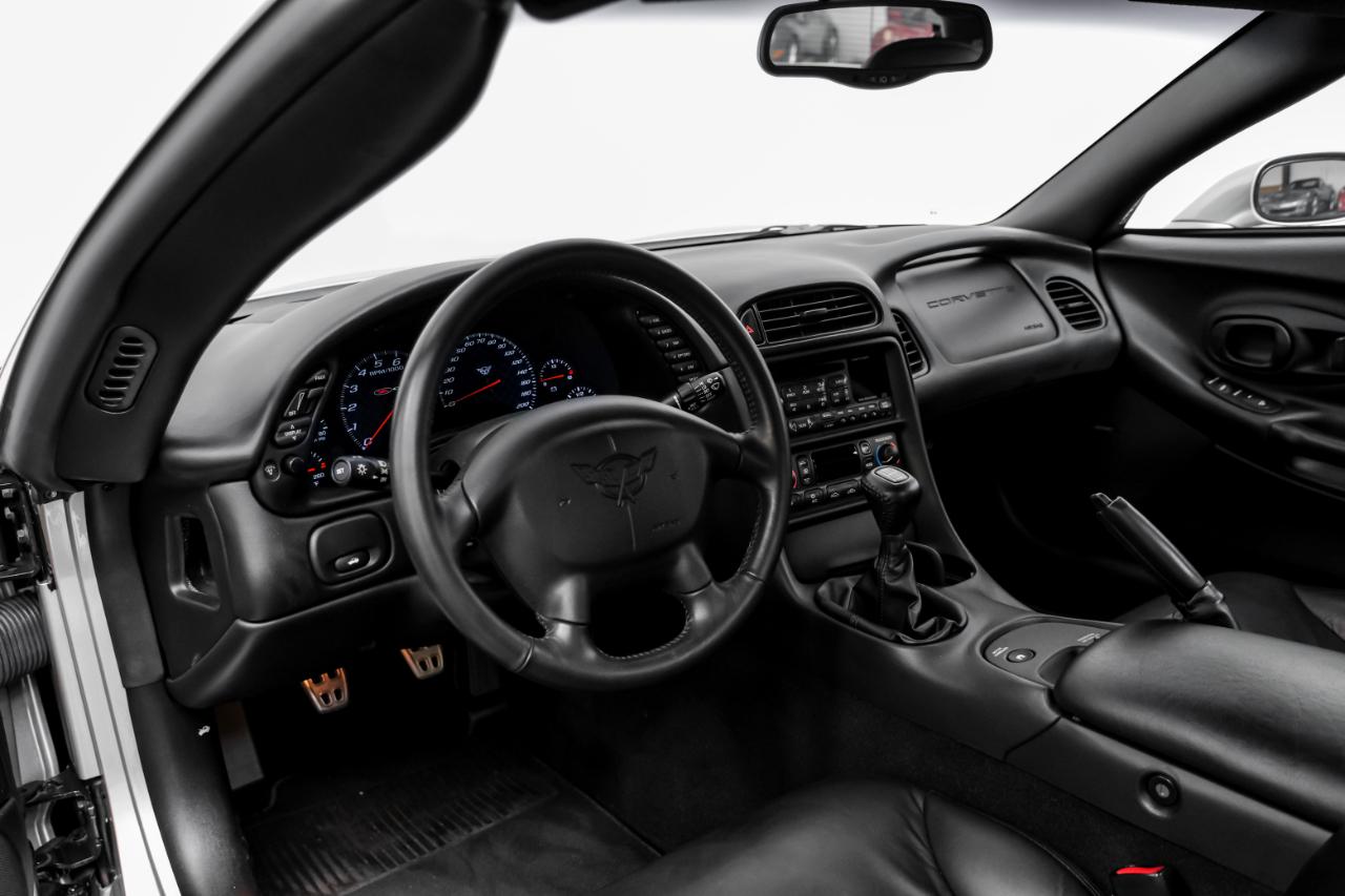 Chevrolet Corvette 2dr Z06 Hardtop 2004