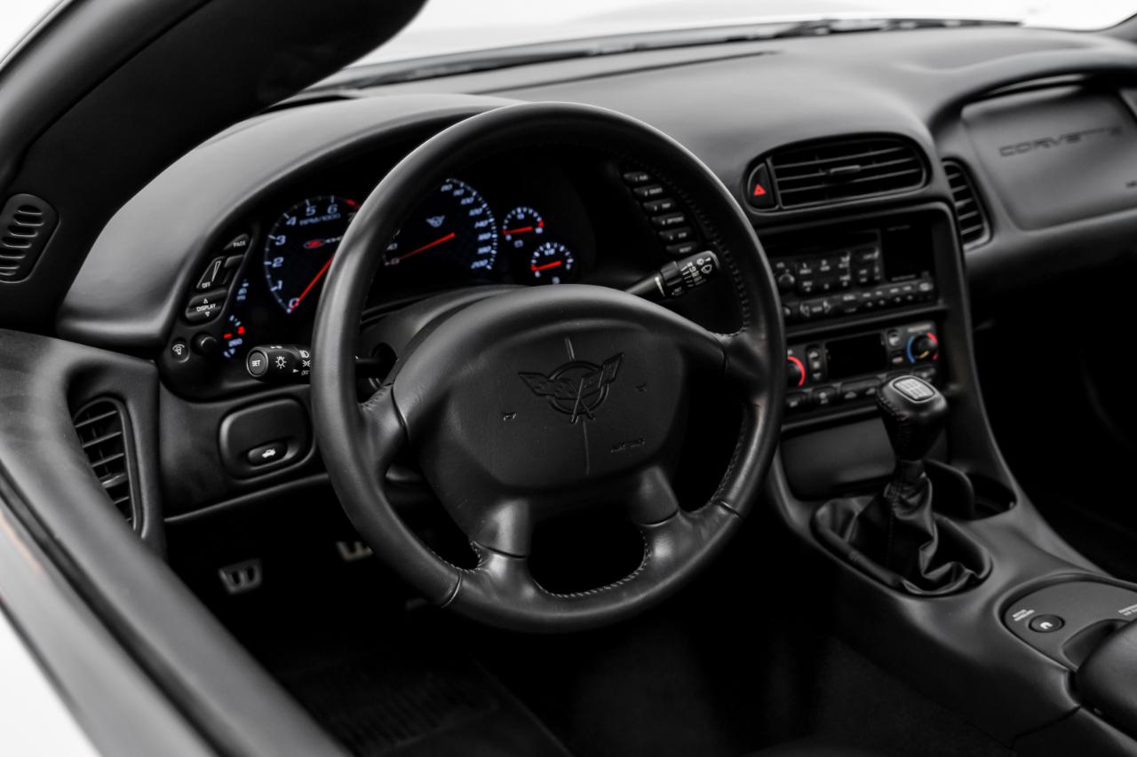Chevrolet Corvette 2dr Z06 Hardtop 2004