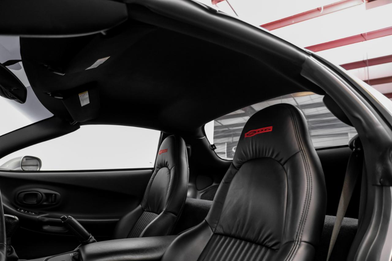 Chevrolet Corvette 2dr Z06 Hardtop 2004