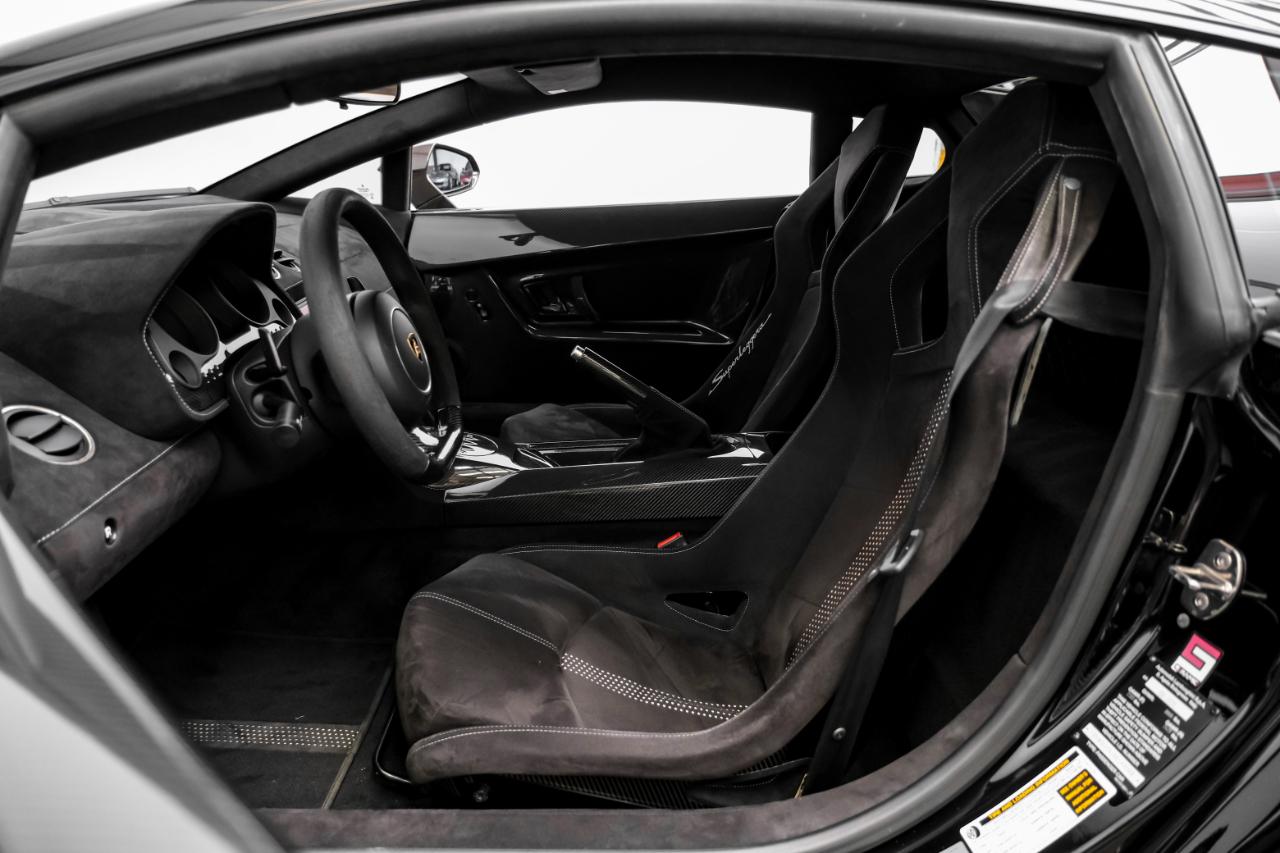 Lamborghini Gallardo 2dr Cpe LP570-4 Superleggera 2011
