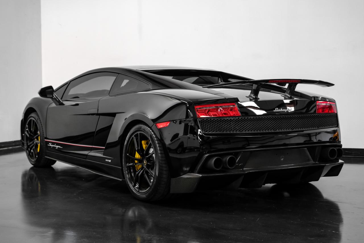 Lamborghini Gallardo 2dr Cpe LP570-4 Superleggera 2011