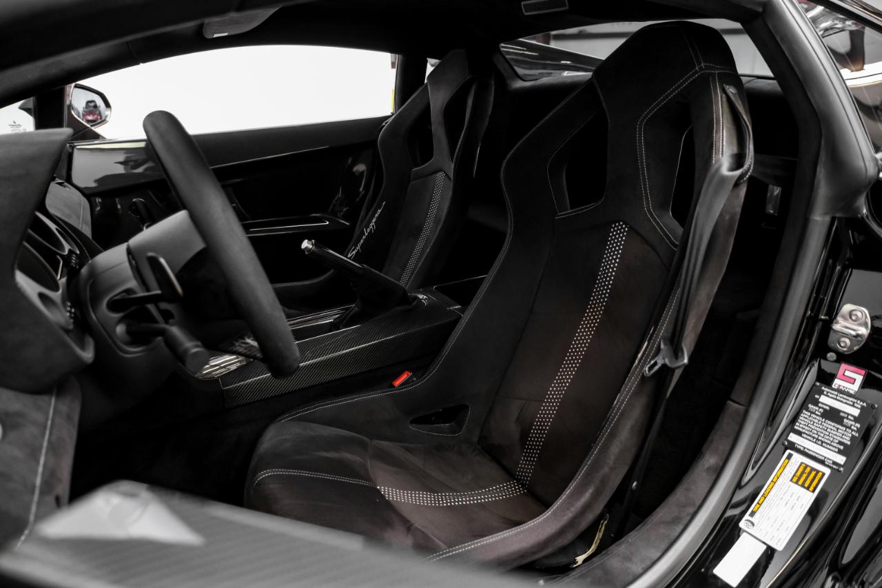 Lamborghini Gallardo 2dr Cpe LP570-4 Superleggera 2011