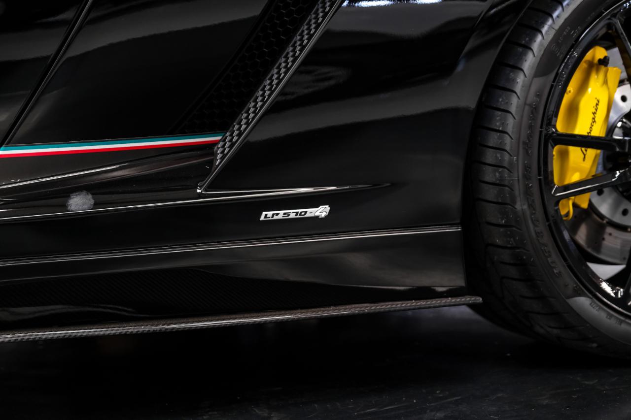 Lamborghini Gallardo 2dr Cpe LP570-4 Superleggera 2011