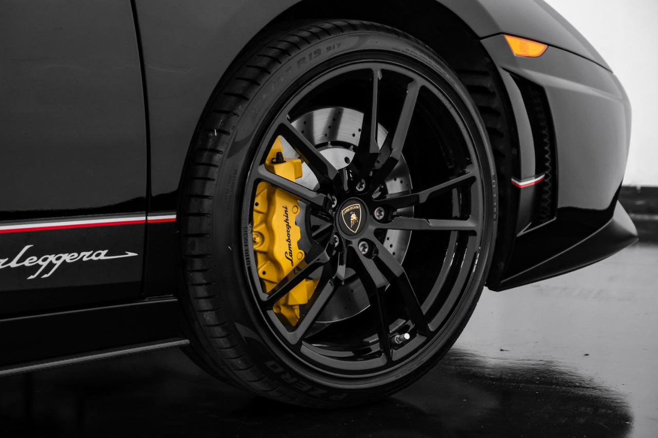Lamborghini Gallardo 2dr Cpe LP570-4 Superleggera 2011