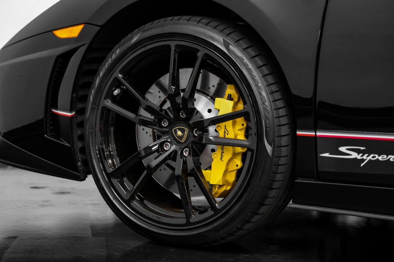 Lamborghini Gallardo 2dr Cpe LP570-4 Superleggera 2011