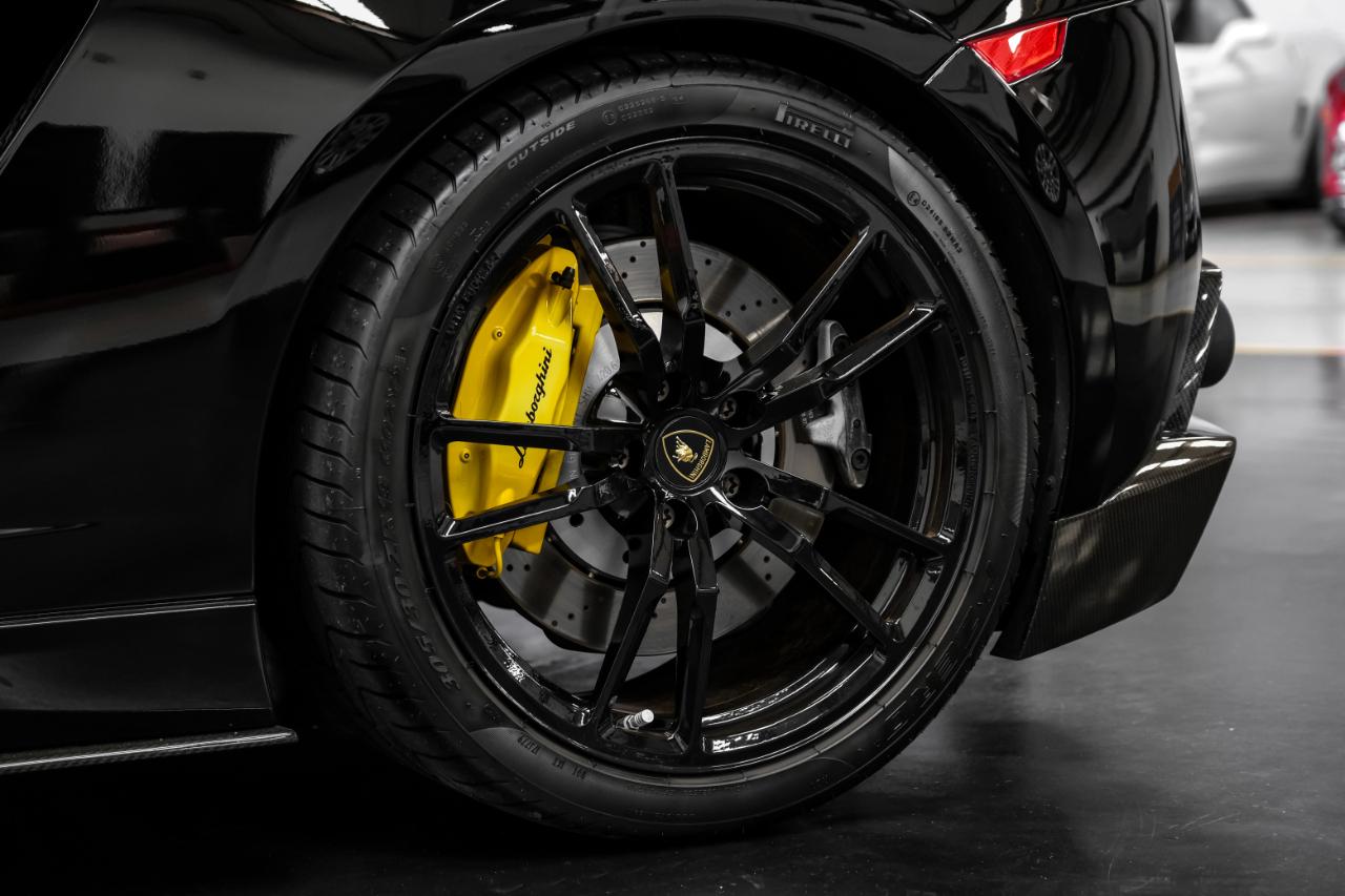 Lamborghini Gallardo 2dr Cpe LP570-4 Superleggera 2011