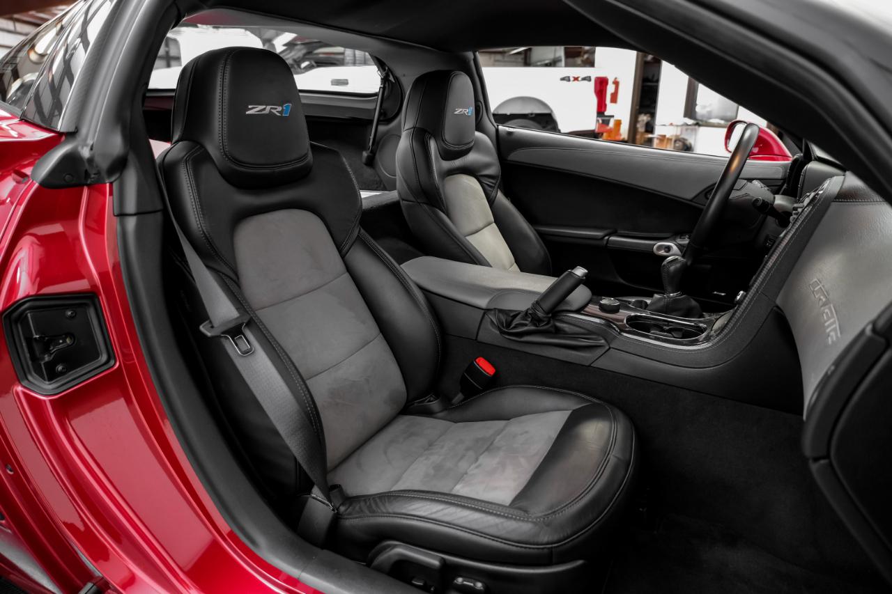 Chevrolet Corvette 2dr Cpe ZR1 w/3ZR 2012