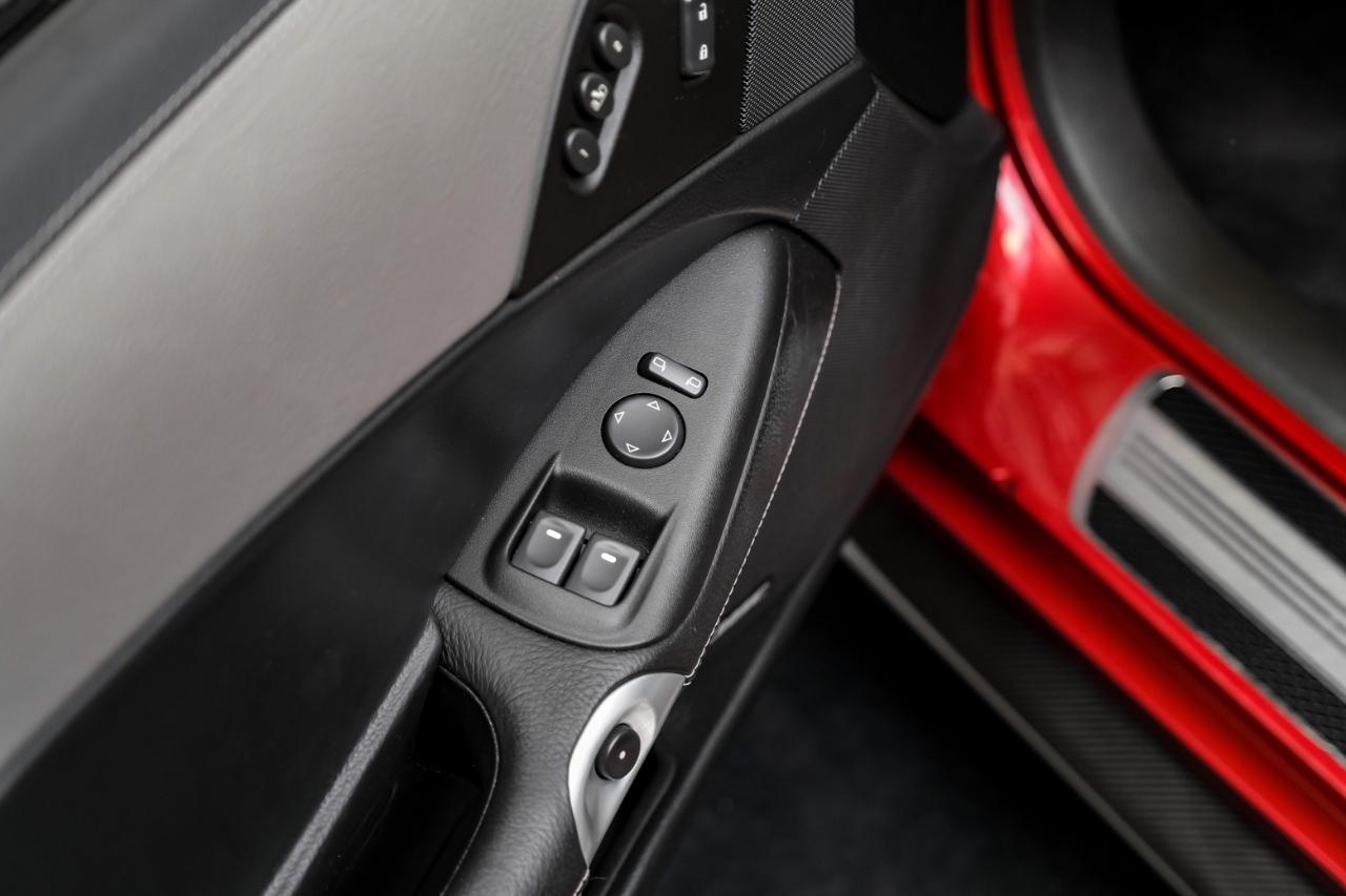 Chevrolet Corvette 2dr Cpe ZR1 w/3ZR 2012
