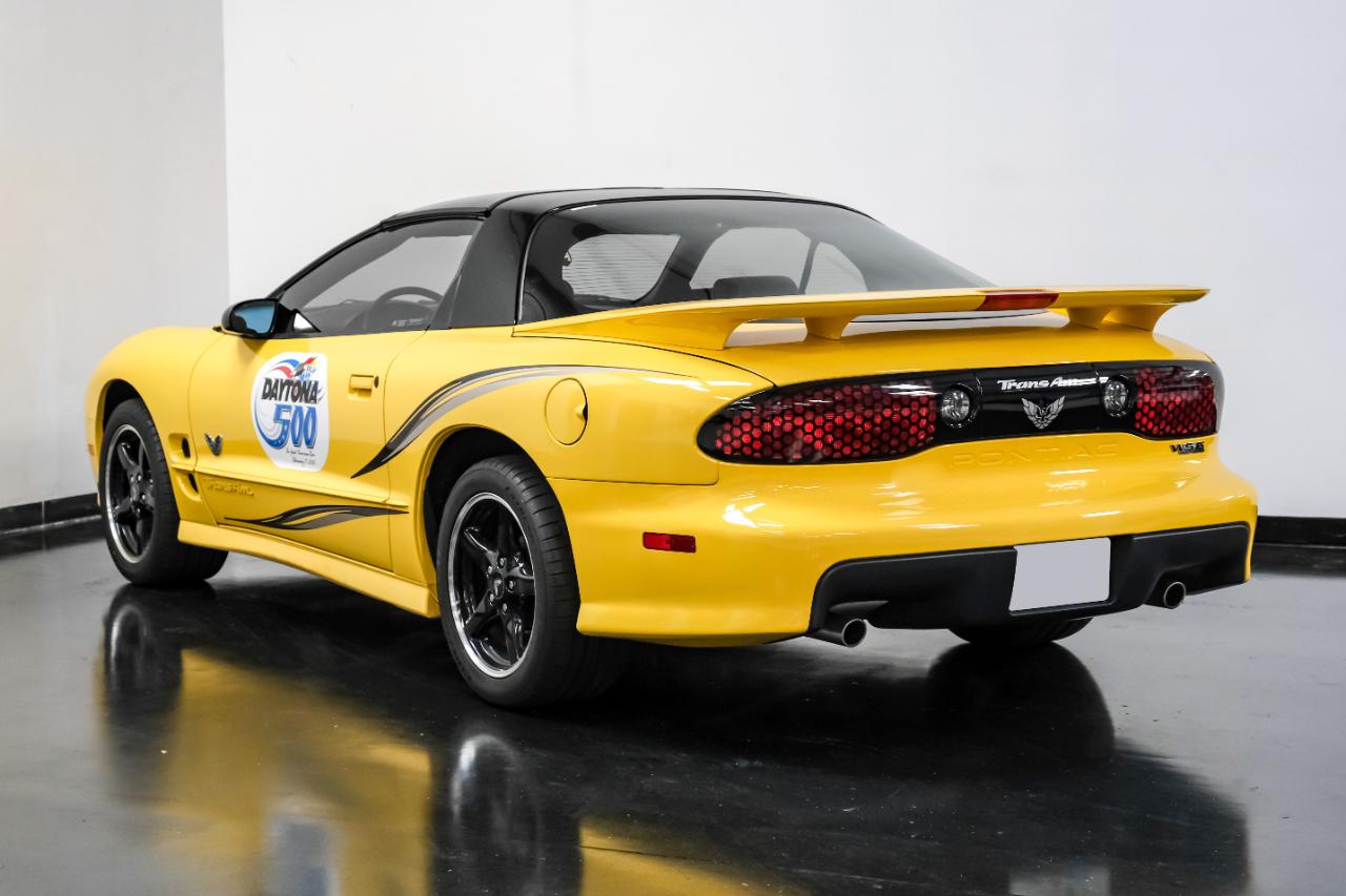 Pontiac Firebird 2dr Cpe Trans Am 2002