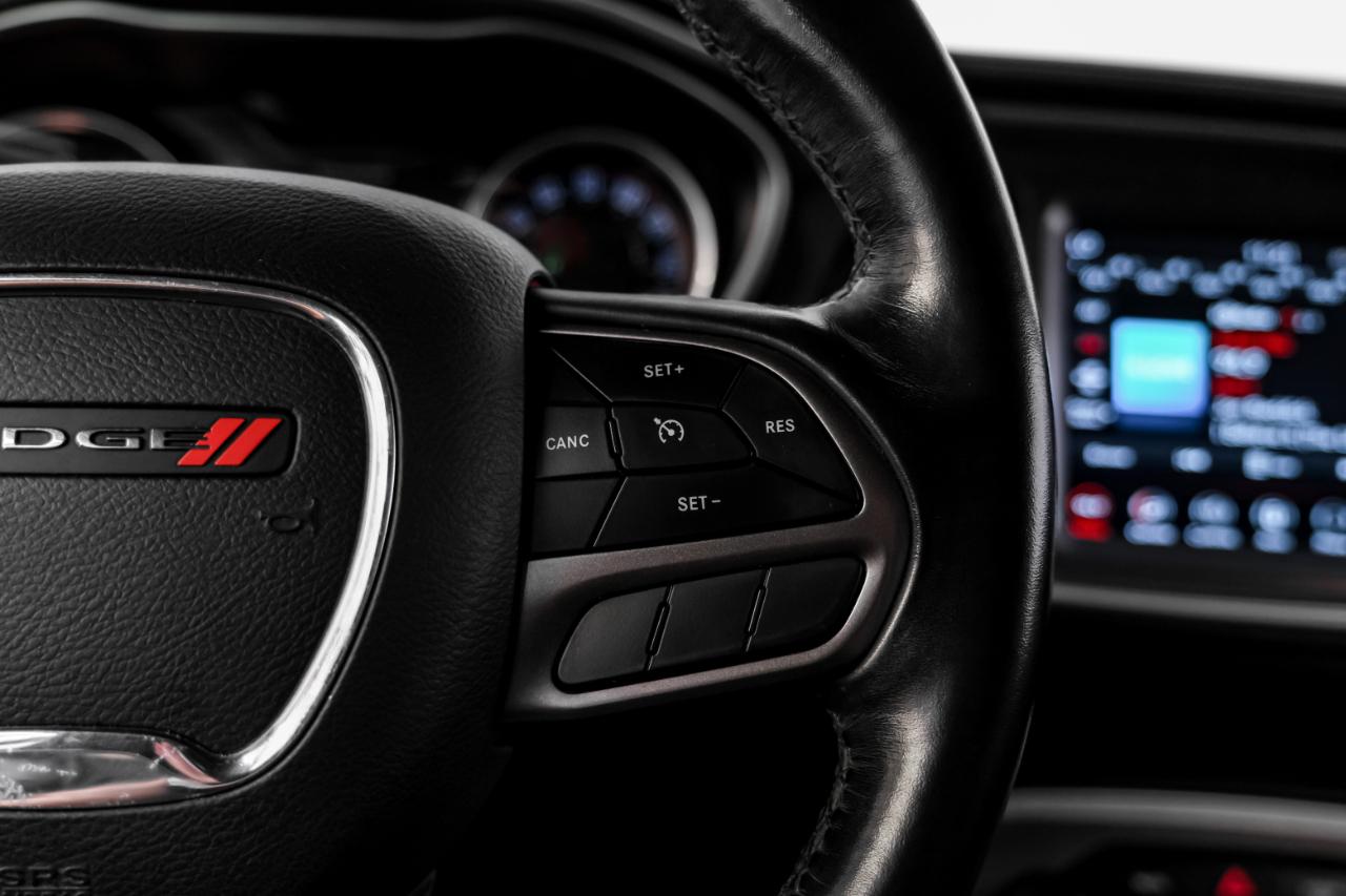 Dodge Challenger SXT RWD 2020