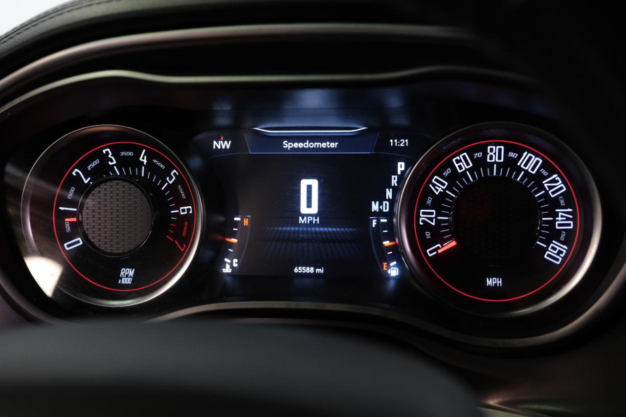 Dodge Challenger SXT RWD 2020