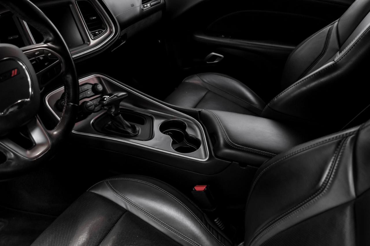 Dodge Challenger SXT RWD 2020